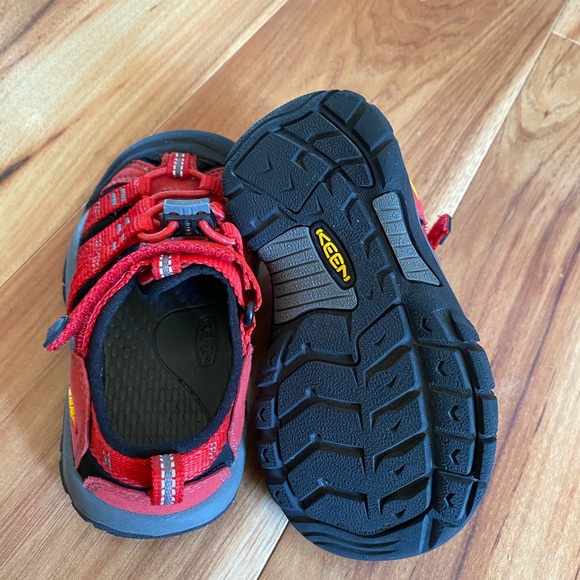 KEEN Kids Newport H2 (Little Kid/Big Kid) Unisex - Picture 5 of 8